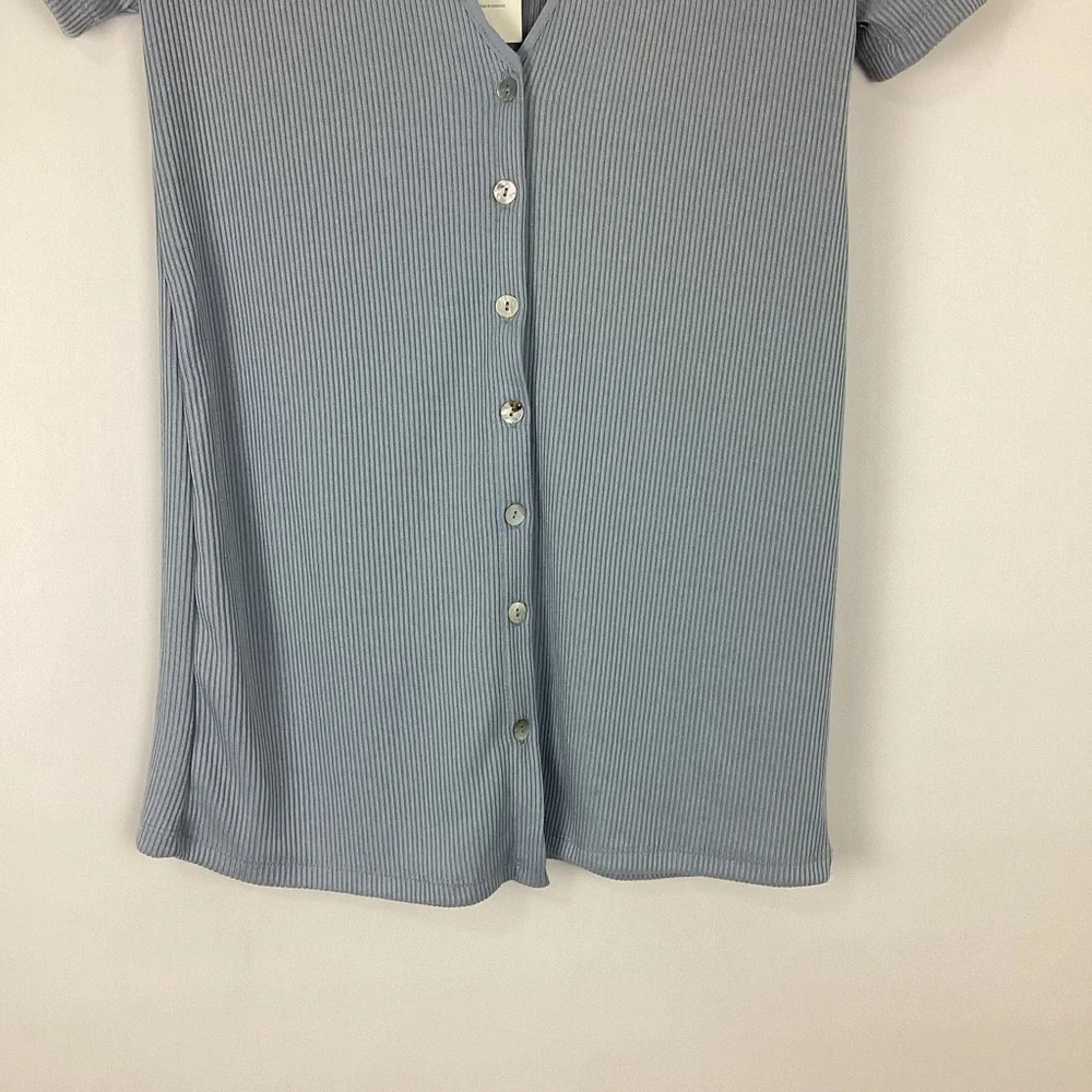 Zara Button Down Top New Small - image 2